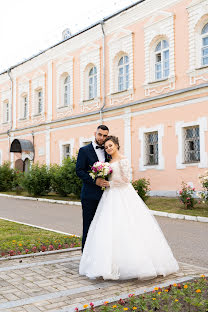 Свадебный фотограф Денис Медведев (medenis). Фотография от 13 июля 2020