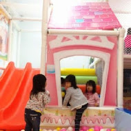 Fly Kids飛奇兒親子歡樂餐廳