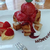 Movenpick café 莫凡彼餐廳(台北明曜店)