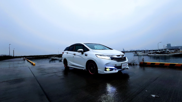 シャトルのドライブ・こいつも愛車(≧∇≦)b・車中休憩中に関するカスタム事例の投稿画像1枚目