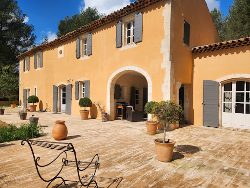 Maison avec piscine et jardin 2