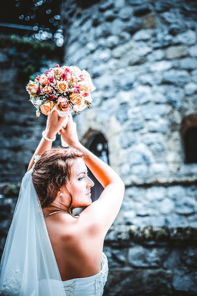 Fotografo di matrimoni Zoltán Bakos (bzeskuvofotos). Foto del 20 febbraio 2018