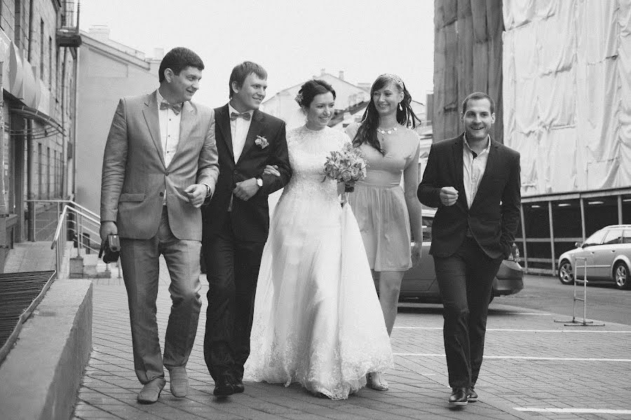 結婚式の写真家Evgeniy Zhukov (beatleoff)。2013 6月17日の写真