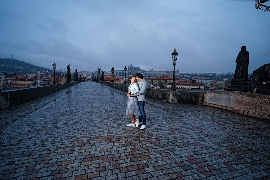 Fotógrafo de casamento Aleksandr Melkonyanc (sunsunstudio). Foto de 29 de junho 2017