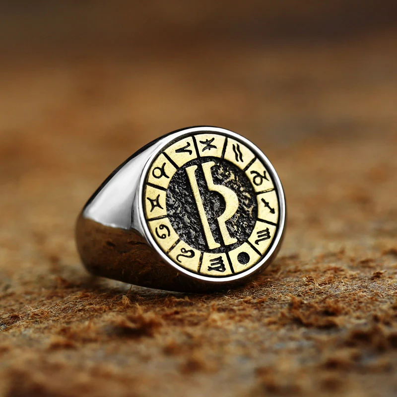 Bague rétro en acier inoxydable pour homme avec caractère. Élégance intemporelle. Un bijou masculin pour affirmer votre style avec une touche vintage.