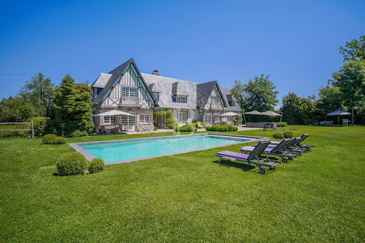 Property with pool 1