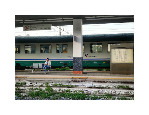 Waiting for Departure di Francesco Grano