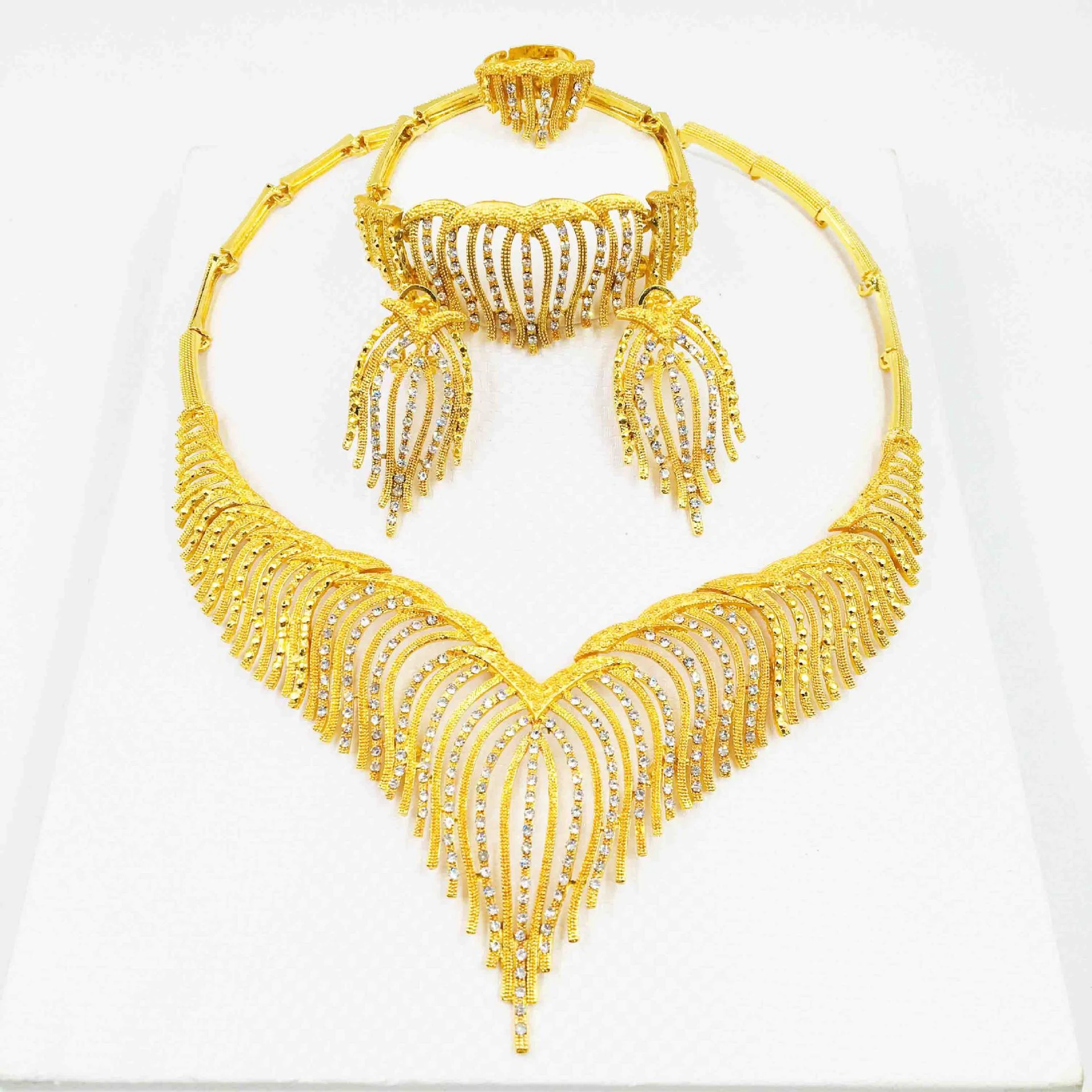 Title 5, Juego de Joyas de Aleación Collar Pulsera Anill...