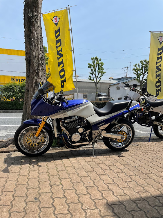 masayan s130zさんが投稿したGPZ900R・ウルトラタイヤ・フラフラ徘徊に関するカスタム事例の投稿画像4枚目