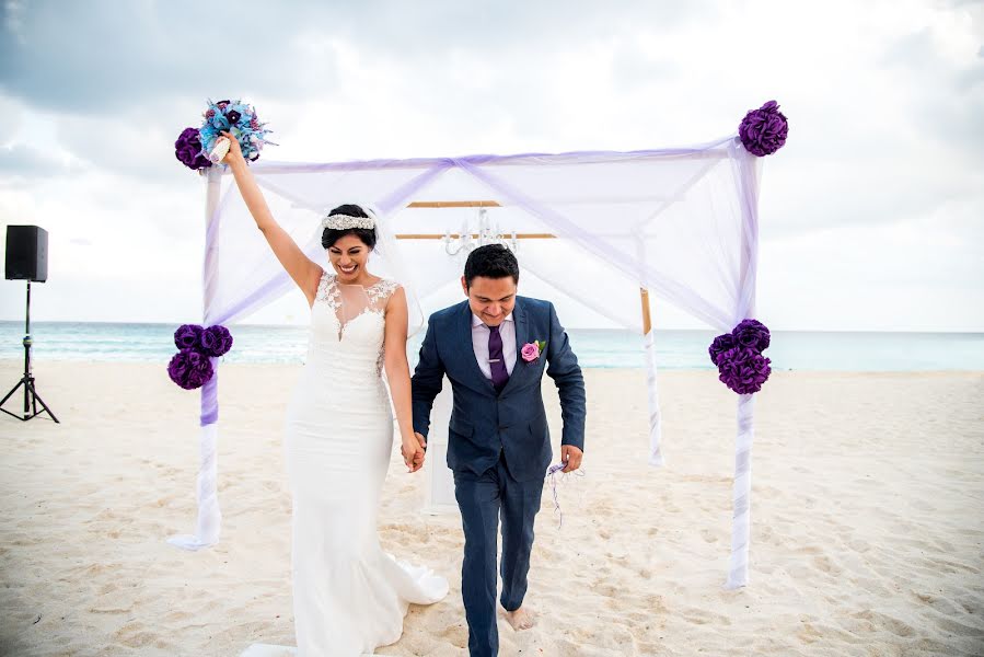 Fotógrafo de bodas Jonhy Adán (jonhyadan). Foto del 25 de abril 2018