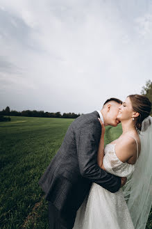 Fotógrafo de casamento Tatyana Poznyak (tanyasavranskaya). Foto de 25 de novembro 2023