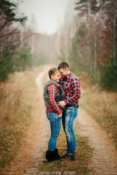 Photographe de mariage Aleksandr Litvinchuk (lytvynchuksasha). Photo du 18 novembre 2014