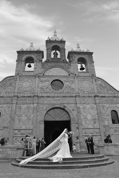 Fotógrafo de casamento Juan Carlos Acosta Minchala (acostaminchala). Foto de 7 de outubro 2023