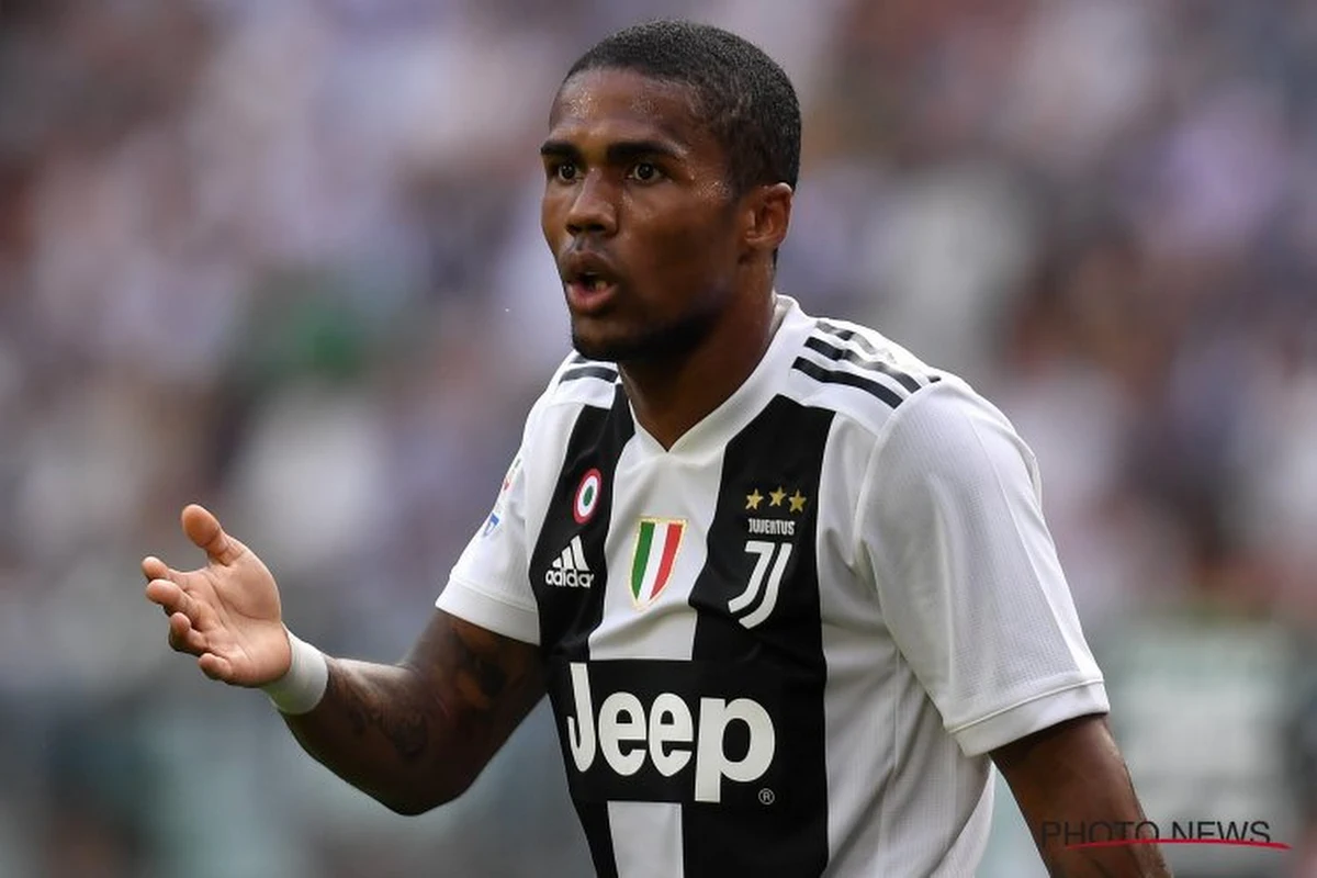 Douglas Costa connaît sa suspension après avoir craché sur son adversaire