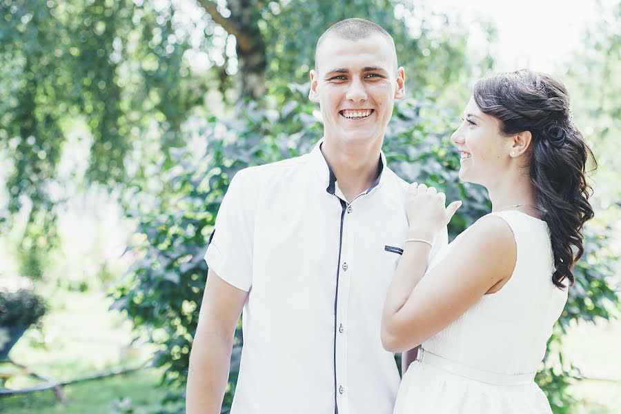 Fotógrafo de casamento Vadim Reshetnikov (fotoprestigecom). Foto de 27 de março 2016