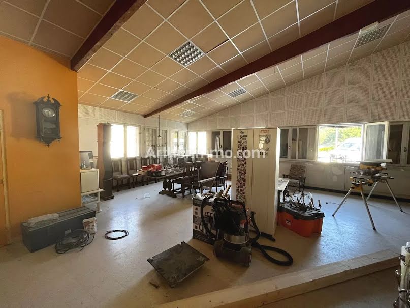 Vente loft 2 pièces 220 m² à Perrigny (39570), 148 400 €