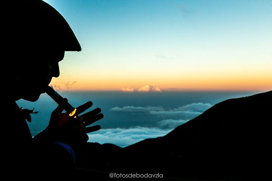 Jurufoto perkahwinan Victor Rodriguez Urosa (victormanuel22). Foto pada 4 Januari 2019