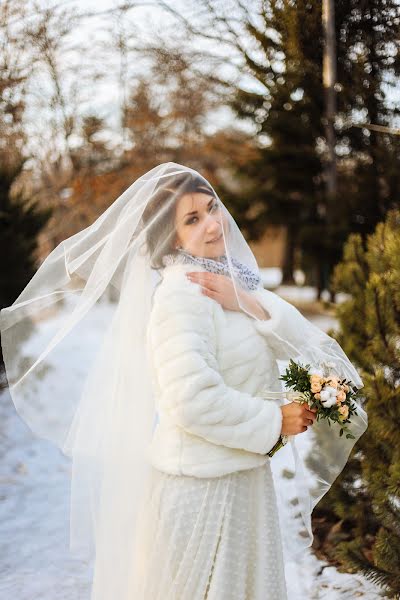 Wedding photographer Yuliya Dzhu (jooskrim). Photo of 19 February 2017