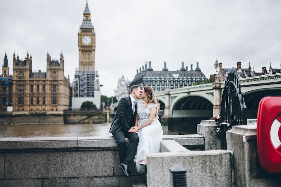 Fotógrafo de casamento Irina Aksenova (aksenovaphoto). Foto de 2 de novembro 2017