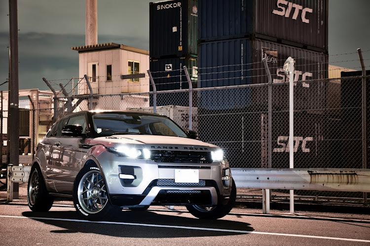 レンジローバーイヴォークのレンジローバー・イヴォーク・タイヤ交換・レンジローバーイヴォーク・EVOQUEに関するカスタム事例の投稿画像2枚目
