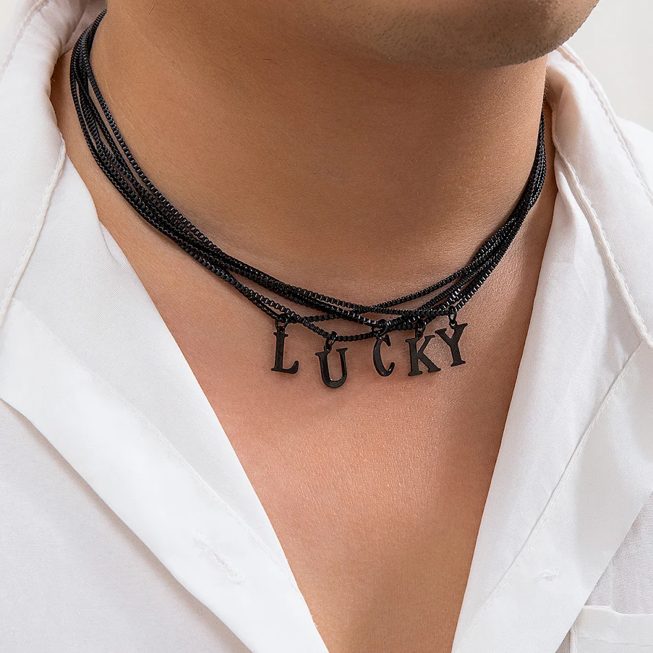 26 Letter Ketting Eenvoudige Persoonlijkheid DIY Matchen Creëer je eigen unieke ketting, perfect om te matchen en je persoonlijkheid uit te drukken.