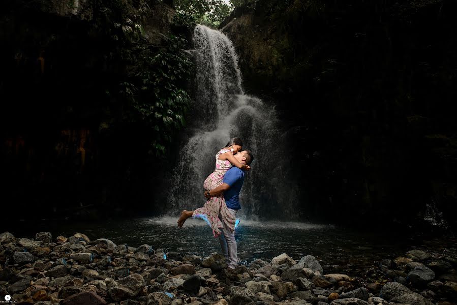 Fotografer pernikahan Nestor Plata (nestorplatabodas). Foto tanggal 24 April 2019