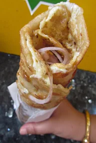 Kolkata's Lazeez Kathi Rolls And Momos photo 6