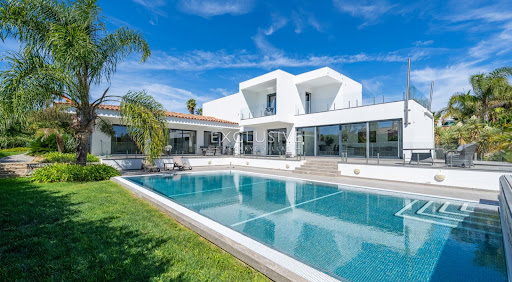 Modern villa with pool and garden in this luxury villa for sale in Lagos ($2,545,459 - 174 m²)