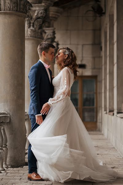 Fotografo di matrimoni Elena Yukhina (ellysmile). Foto del 3 settembre 2020