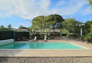 Maison avec piscine et jardin 1