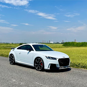 TT RS クーペ A6