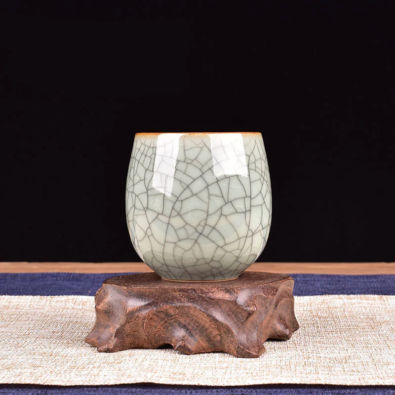 Celadon šolja za čaj Keramički Ge Kiln set za čaj. Uživajte u savršenom čaju uz ovaj elegantan set, idealan za svakodnevno uživanje.