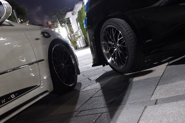 ヴェルファイアの伊丹・プチ・中間付けたい。・アルヴェル・ドライブに関するカスタム事例の投稿画像6枚目