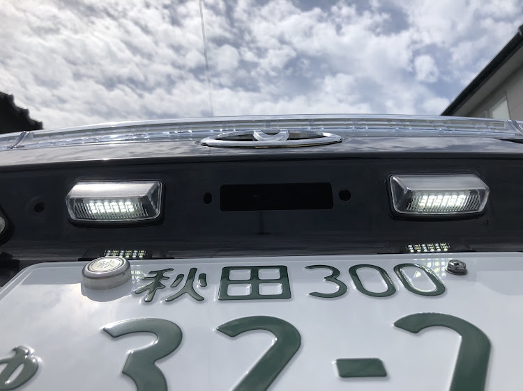 エスティマのナンバー灯LED化に関するカスタム事例の投稿画像7枚目