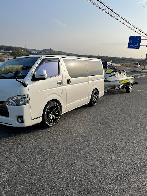 ハイエース 18インチ エムテクノ