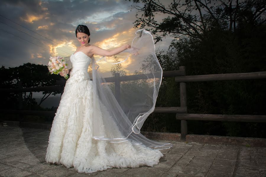 Photographe de mariage Yoels Rodriguez (yoelsrodriguez). Photo du 20 février 2016