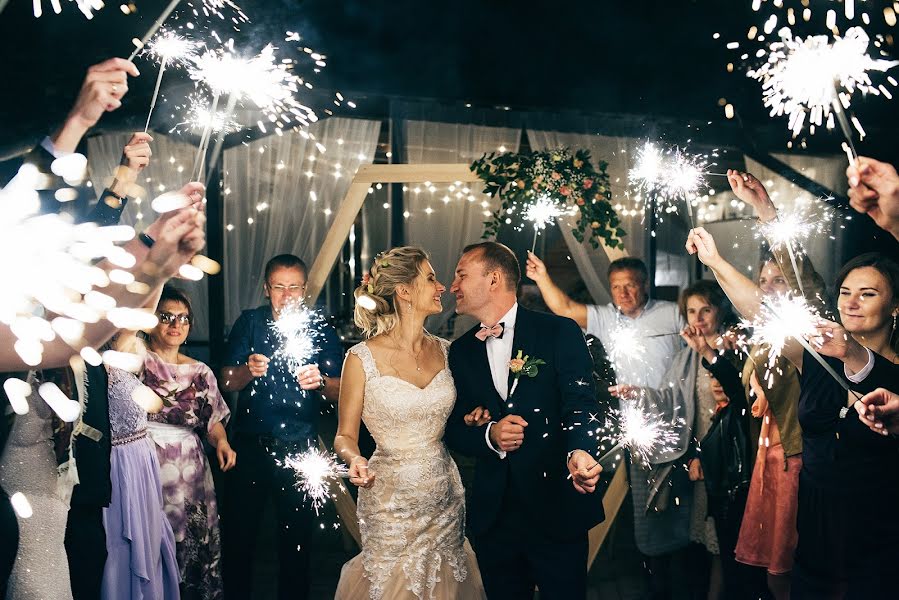 Fotógrafo de casamento Olga Makarova (ollymova). Foto de 4 de agosto 2018