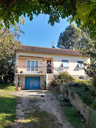 maison à Saint-Front-de-Pradoux (24)