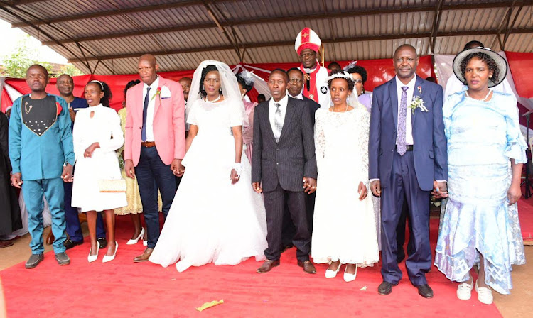 The four couples who were selemonised their wedding at Muthure ACK church in Kabete constituency on Saturday.