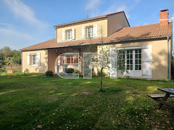 maison à Courlay (79)