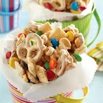 Peanutty White Chocolate Snack Mix was pinched from <a href="http://www.jif.com/Recipes/Details/5988" target="_blank">www.jif.com.</a>