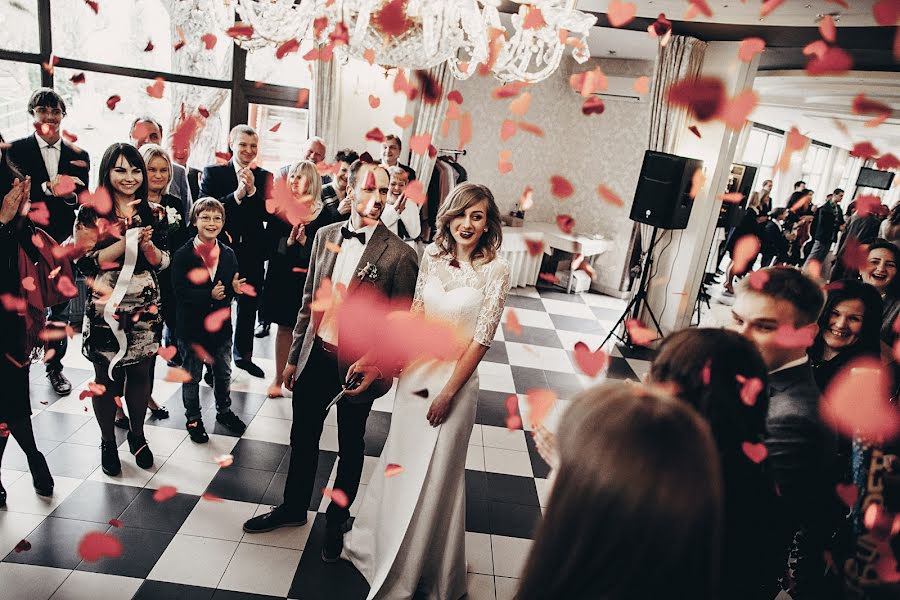 Fotógrafo de casamento Denis Polulyakh (poluliakh). Foto de 22 de junho 2016