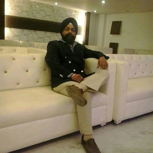 Home tutor in Vikaspuri