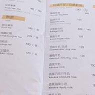 或者書店 ／ 或者蔬食 閱讀｜蔬食｜咖啡