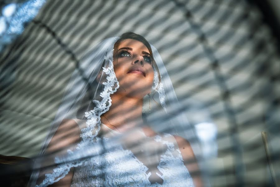 Fotografo di matrimoni Liviu Bratosin (liviustudiopro). Foto del 27 luglio 2022