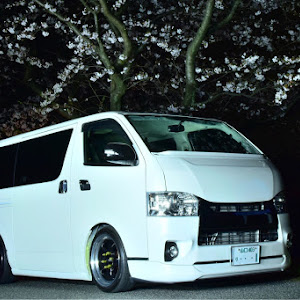 ハイエースバン TRH200V