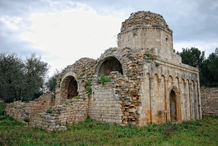 Chiesa di Balsignano di Diana Cimino Cocco