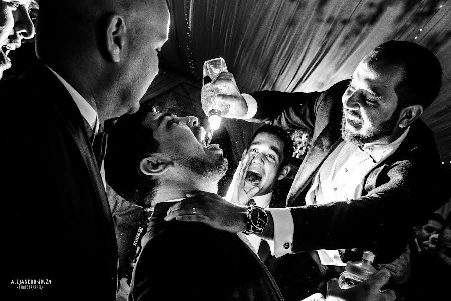 Wedding photographer Alejandro Souza (alejandrosouza). Photo of 23 April 2020