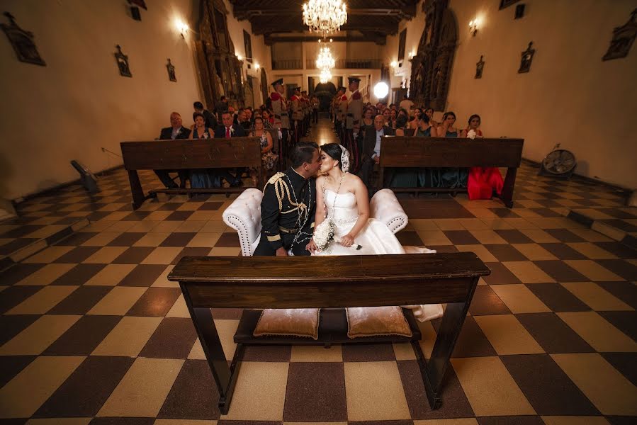 Bryllupsfotograf Carlos Rubio (carlosrubio). Bilde av 19 august 2020