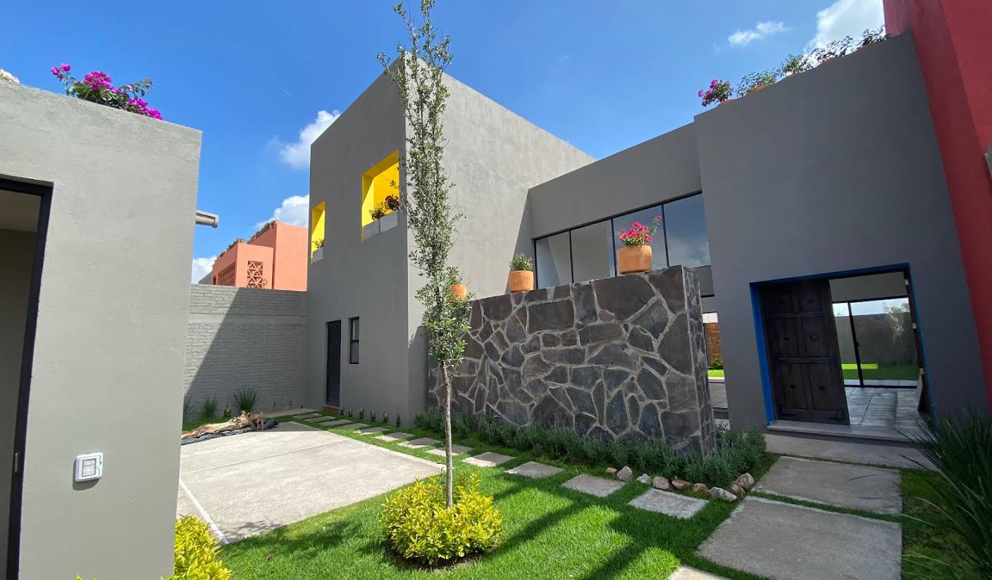 House with terrace San Miguel de Allende